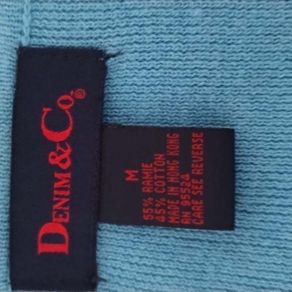 Denim & Co Blue V neck button up sweater blue stitched flowers Sz M - Picture 10 of 11